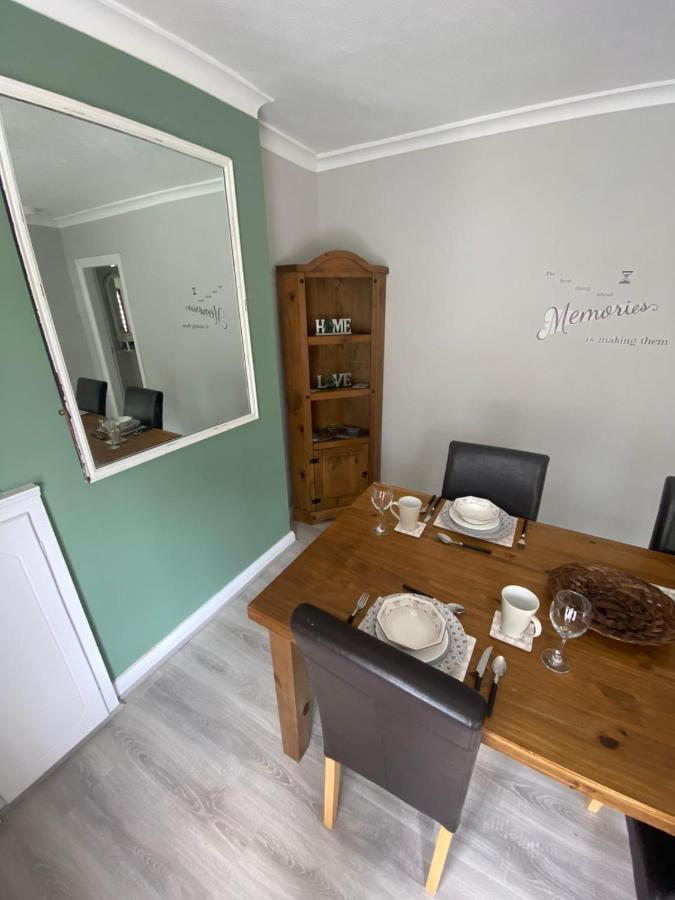 Mairead - Cosy Property In Gaeltacht Quarter Belfast Kültér fotó